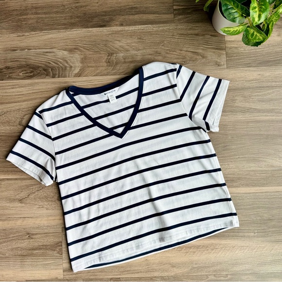 Athleta Size M Striped V Neck Tee White Navy Short Sleeve Top - Picture 2 of 9